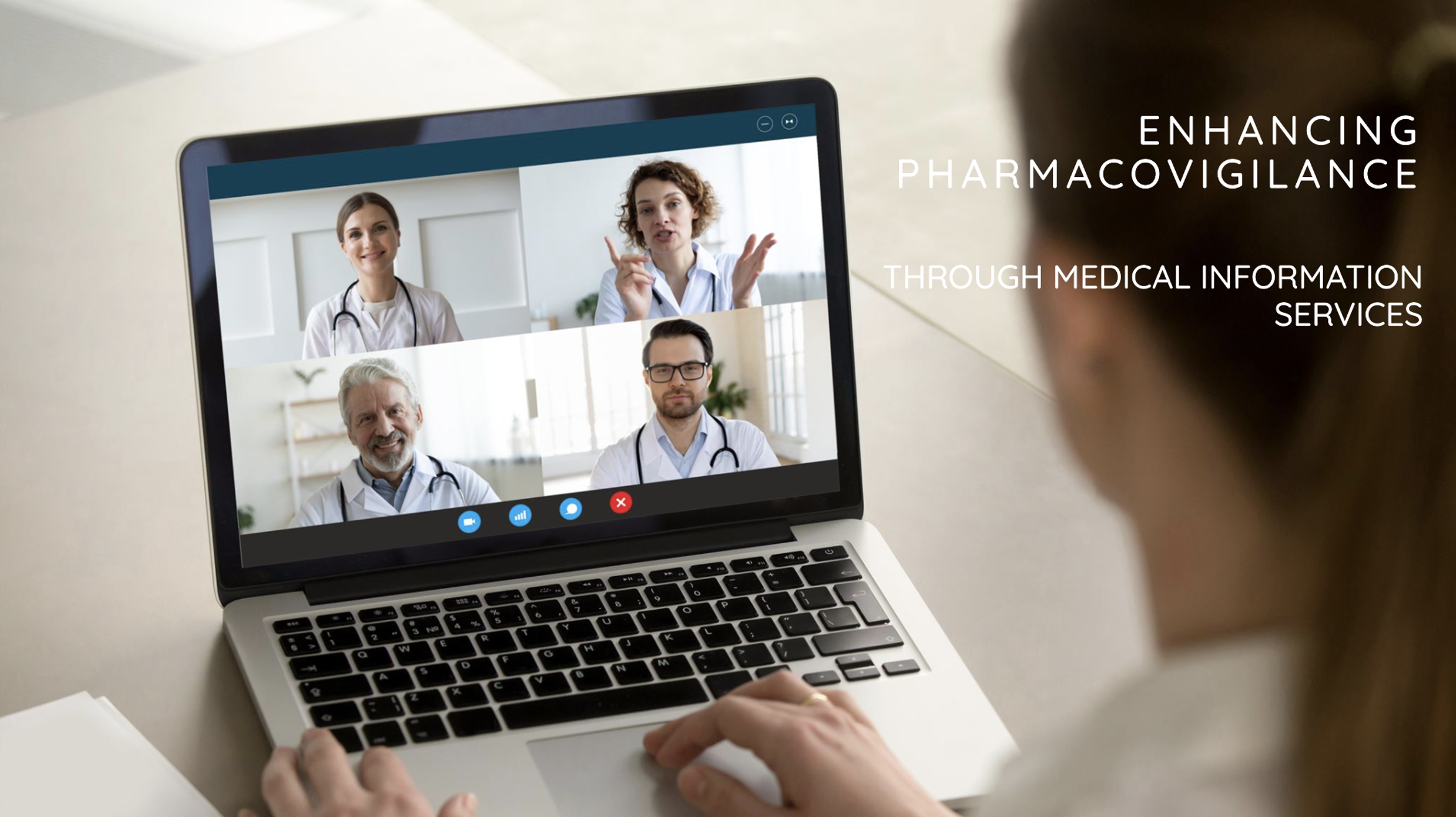 ¿Cómo los Servicios de Información Médica Mejoran la Farmacovigilancia?